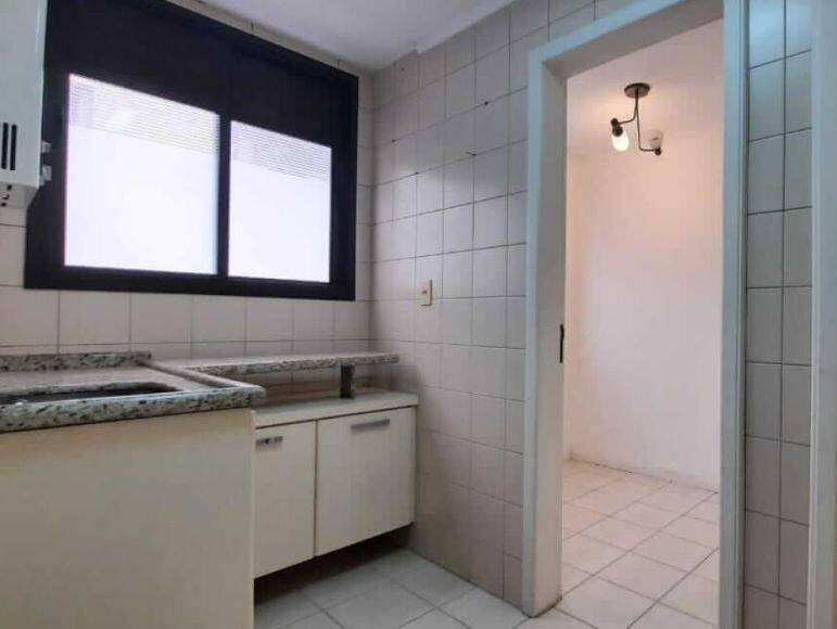 Apartamento à venda com 4 quartos, 139m² - Foto 8