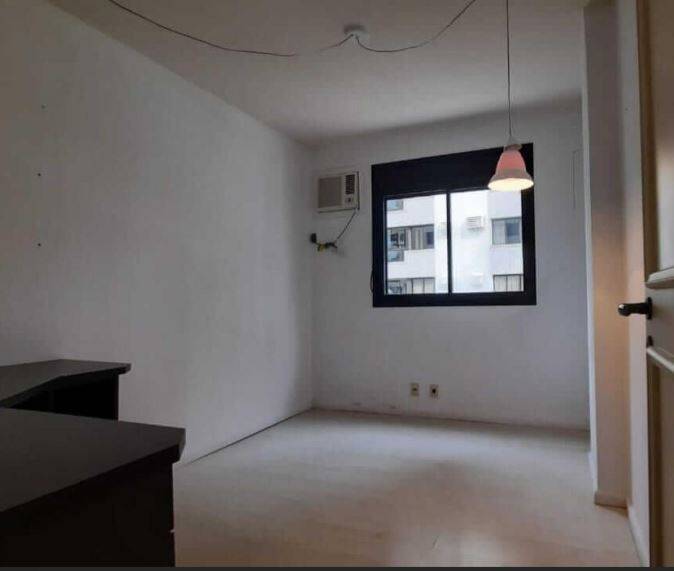 Apartamento à venda com 4 quartos, 139m² - Foto 10