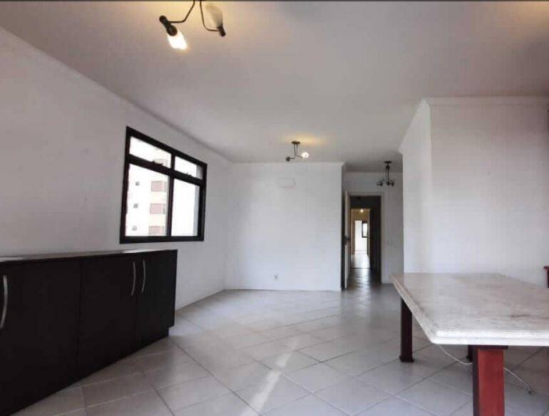 Apartamento à venda com 4 quartos, 139m² - Foto 13