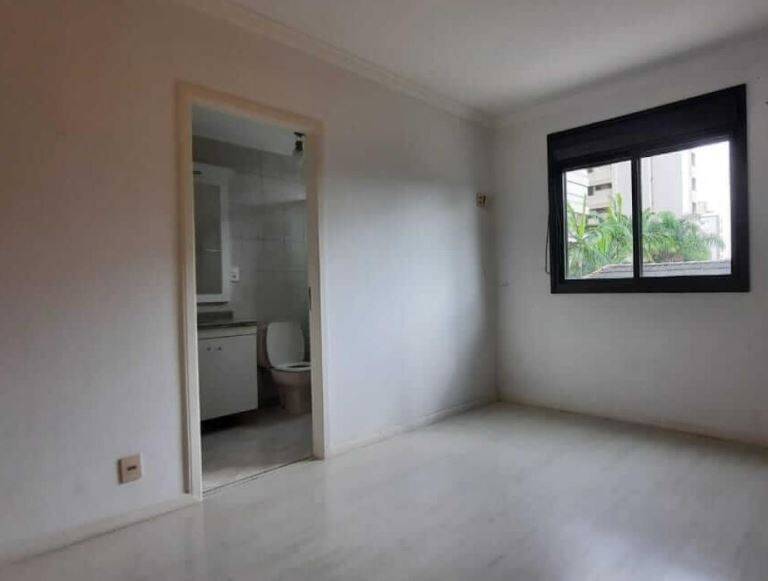 Apartamento à venda com 4 quartos, 139m² - Foto 9