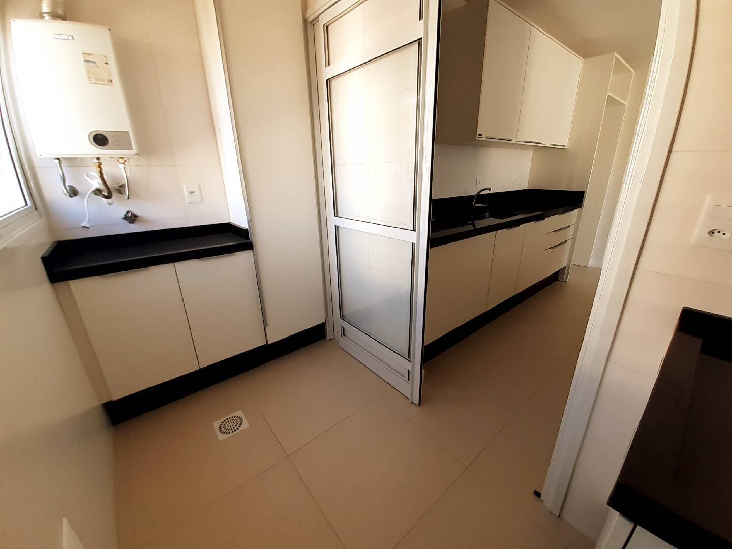 Apartamento à venda com 2 quartos, 85m² - Foto 6