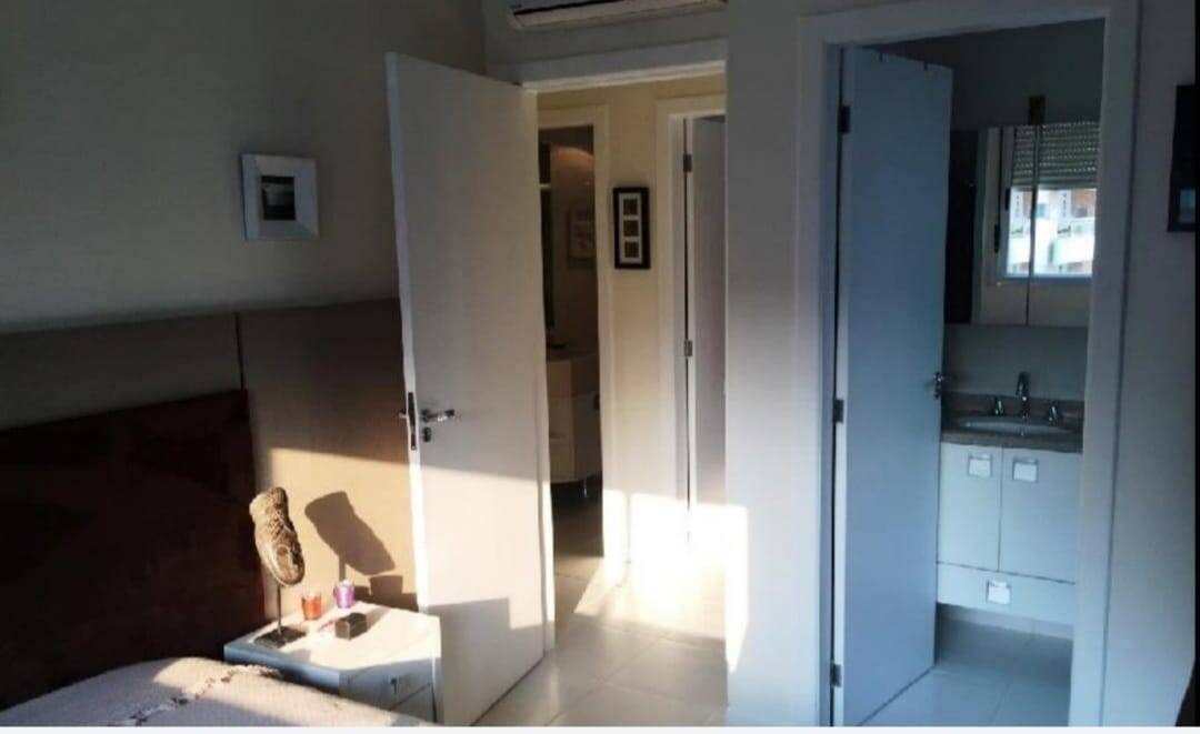 Apartamento à venda com 4 quartos, 218m² - Foto 17