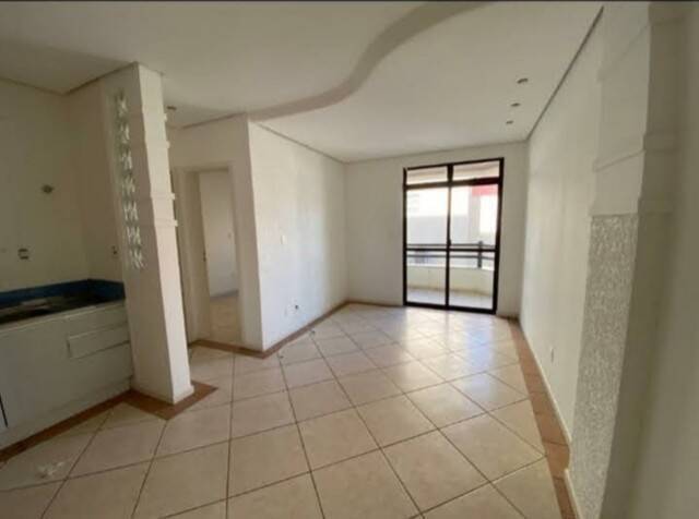 Apartamento à venda com 1 quarto, 50m² - Foto 1