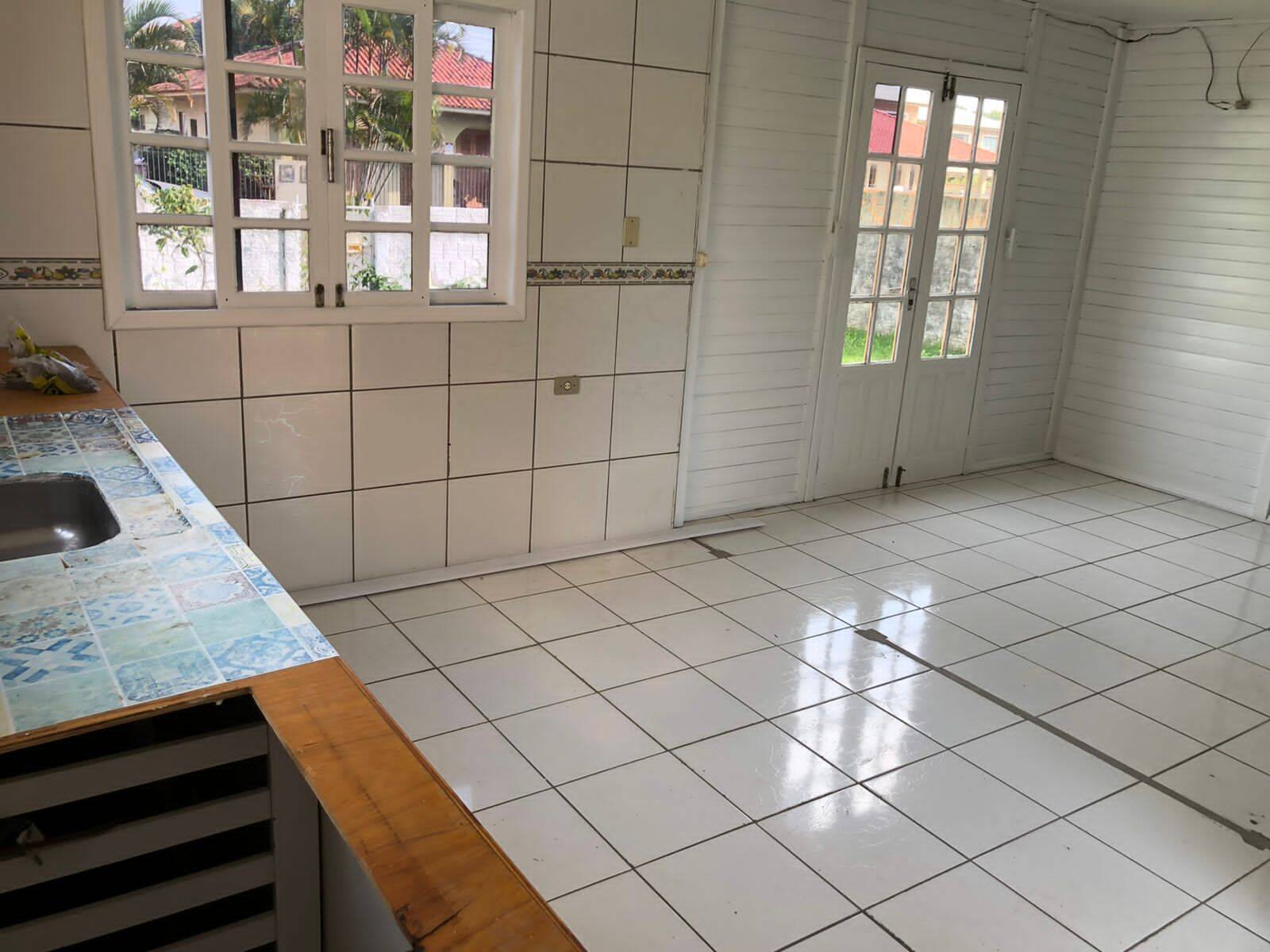 Casa à venda com 3 quartos, 110m² - Foto 17