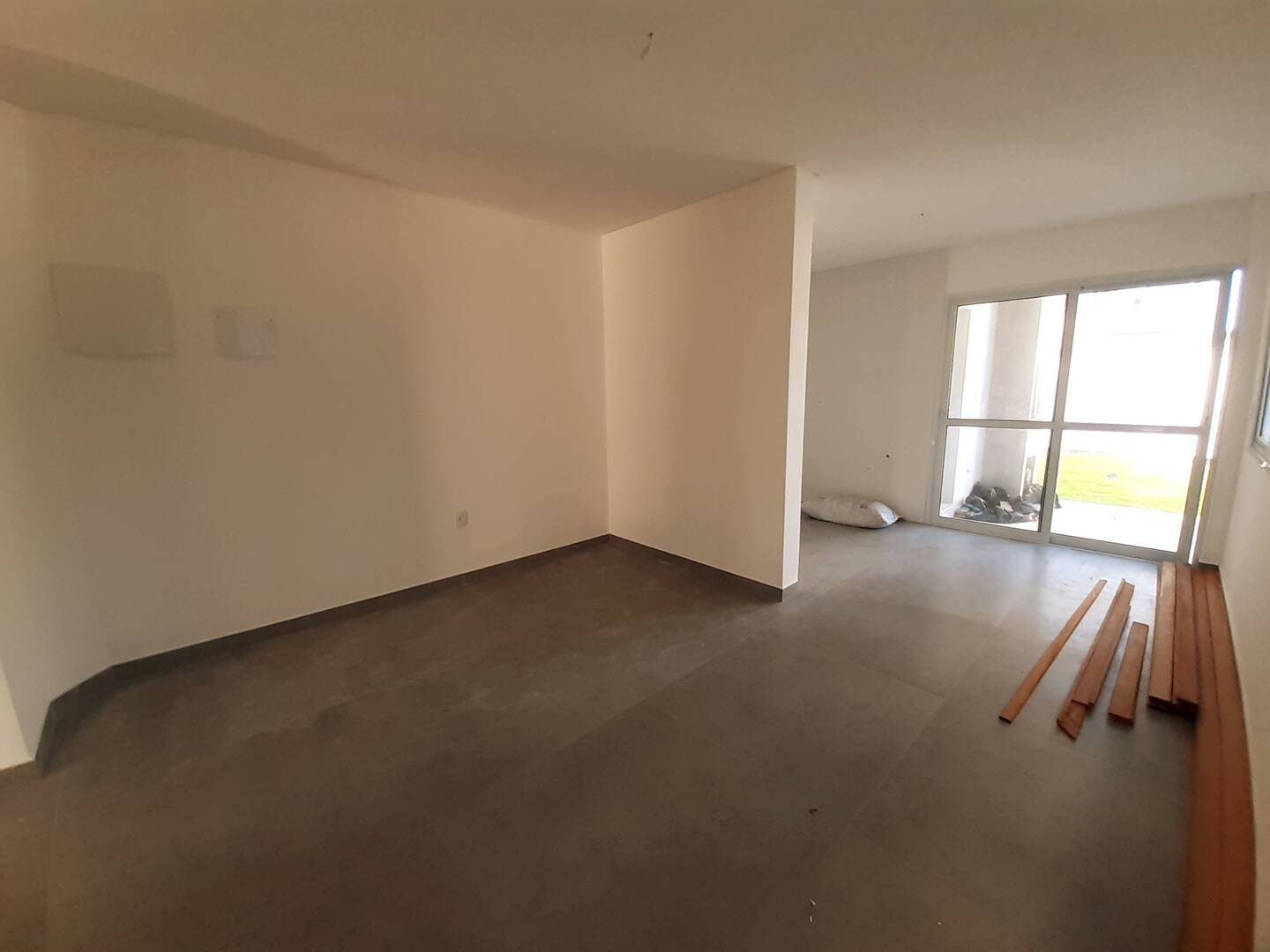 Casa à venda com 3 quartos, 168m² - Foto 2