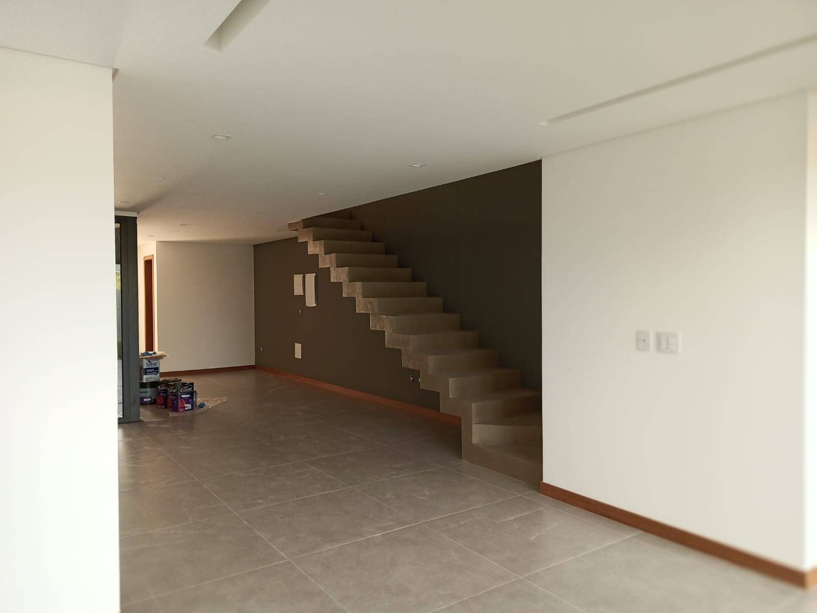 Casa à venda com 3 quartos, 160m² - Foto 1