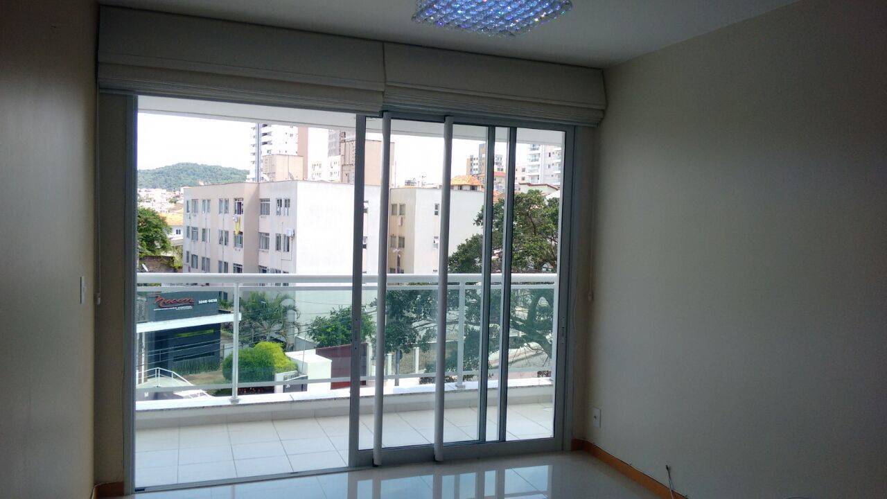 Apartamento à venda com 2 quartos, 75m² - Foto 10