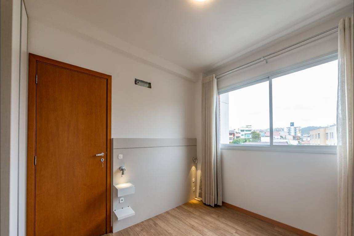 Apartamento à venda com 2 quartos, 75m² - Foto 19