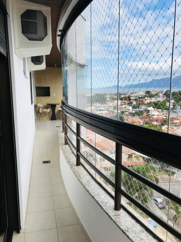 Apartamento à venda com 3 quartos, 120m² - Foto 4