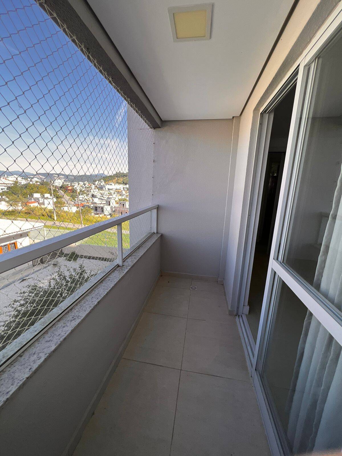 Apartamento à venda com 2 quartos, 75090m² - Foto 2