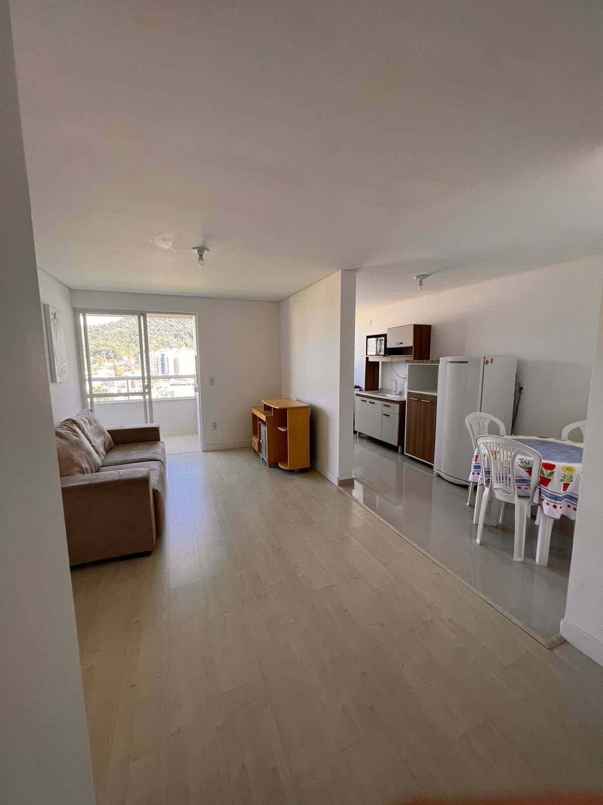 Apartamento à venda com 2 quartos, 75090m² - Foto 6