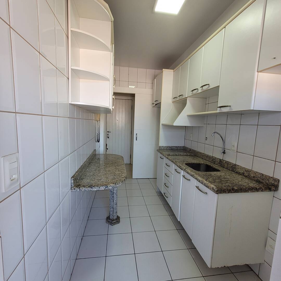 Apartamento à venda com 2 quartos, 107m² - Foto 6