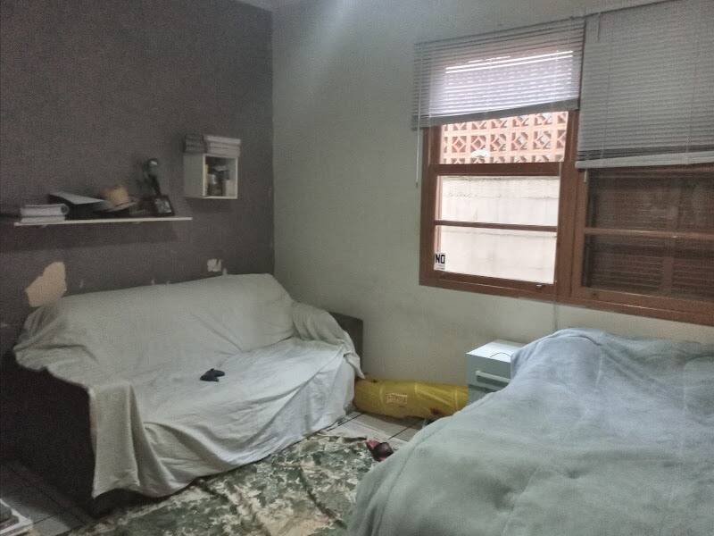 Casa à venda com 3 quartos, 220m² - Foto 14