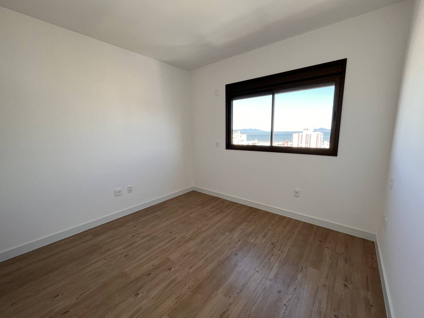 Apartamento à venda com 3 quartos, 103m² - Foto 15