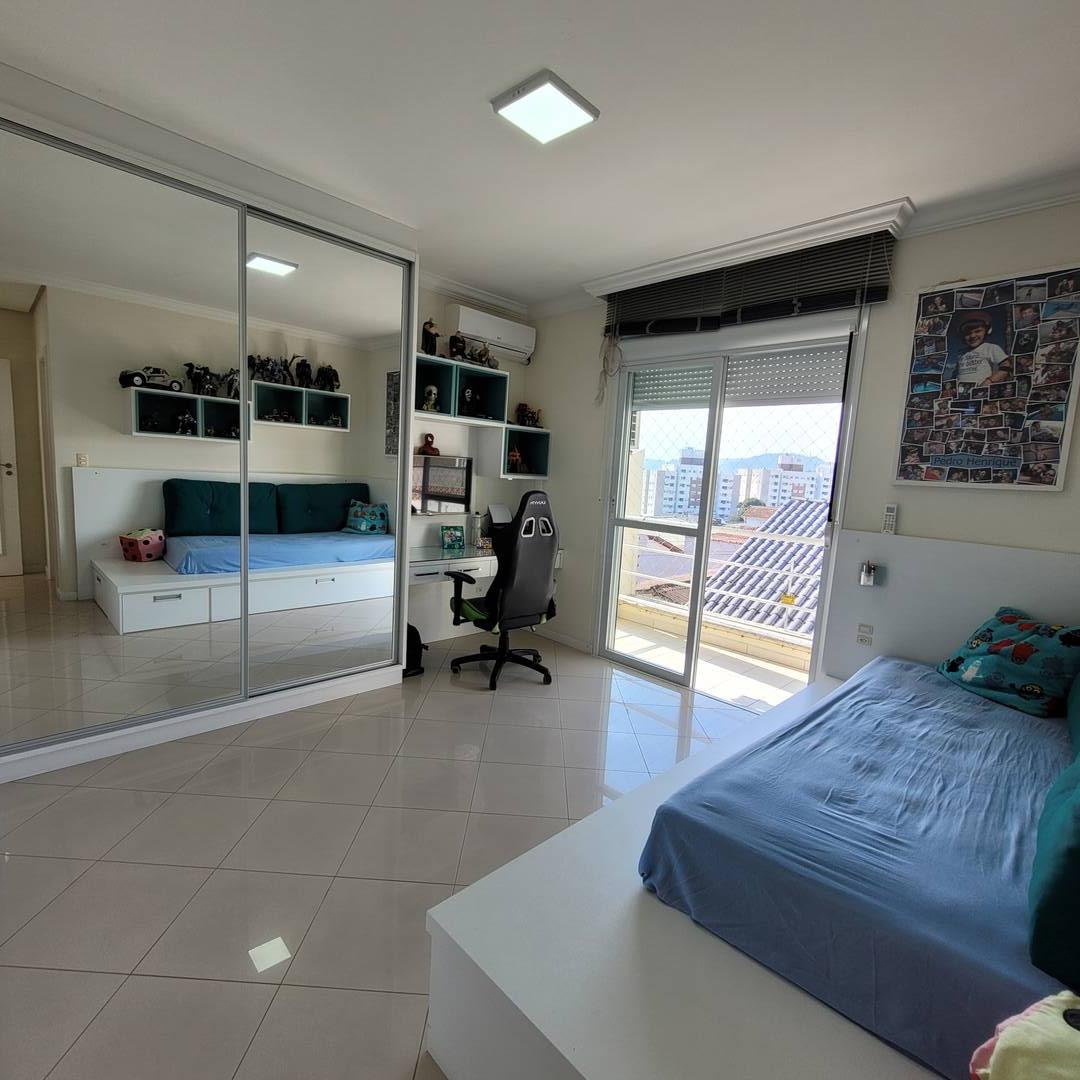 Casa à venda com 3 quartos, 334m² - Foto 48