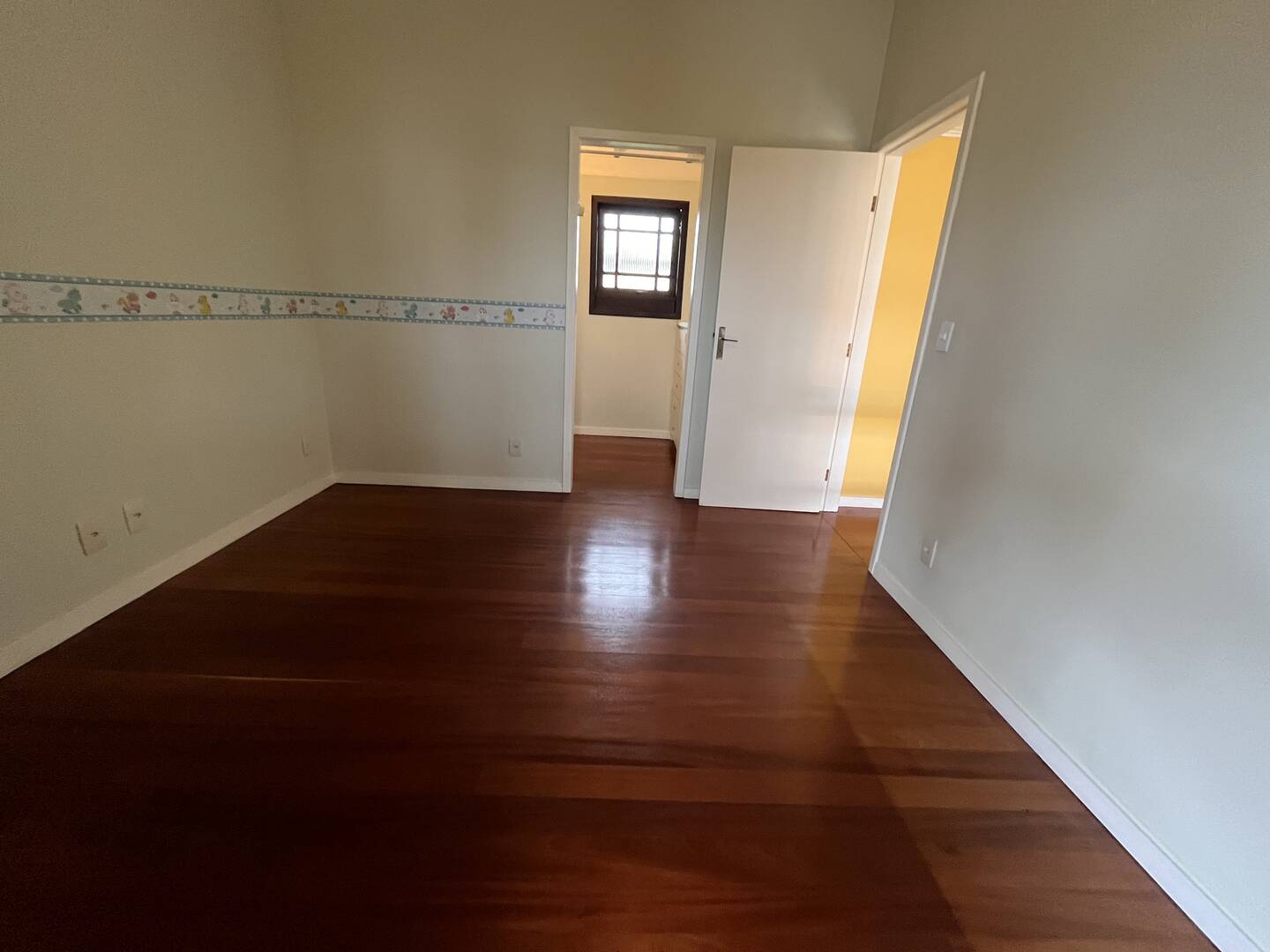 Casa à venda com 4 quartos, 230m² - Foto 16