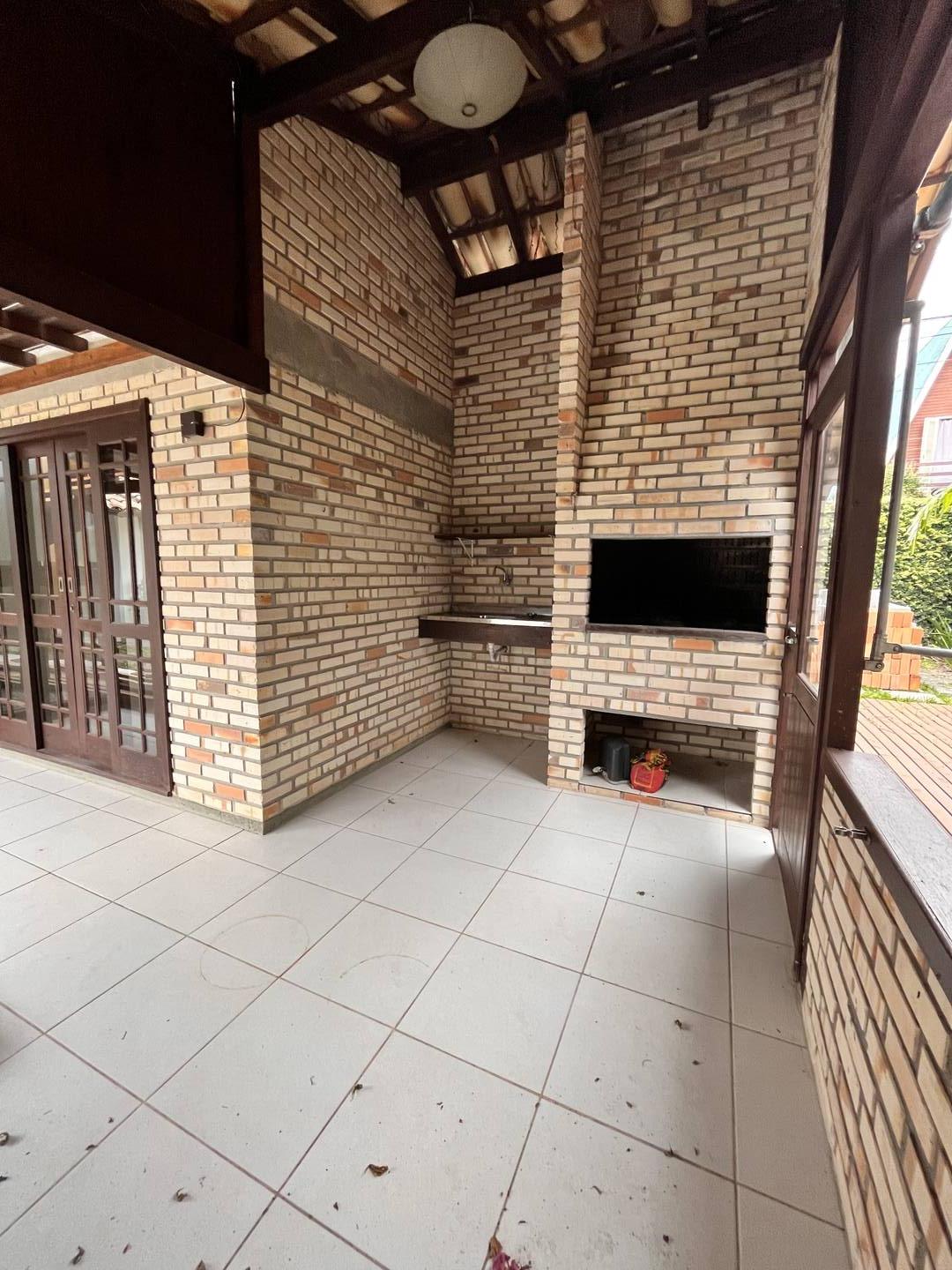 Casa à venda com 4 quartos, 230m² - Foto 27