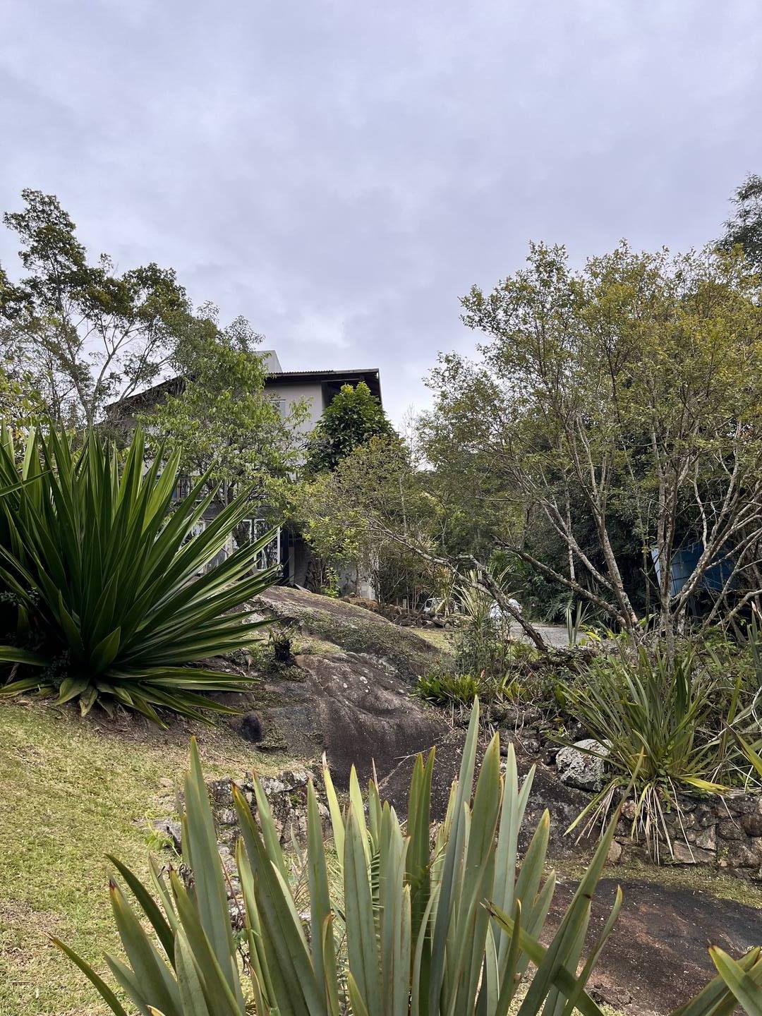 Casa à venda com 3 quartos, 230m² - Foto 1