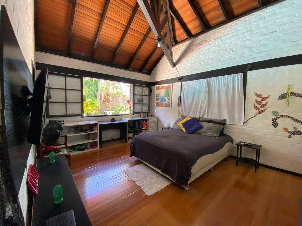 Casa à venda com 4 quartos, 235m² - Foto 24