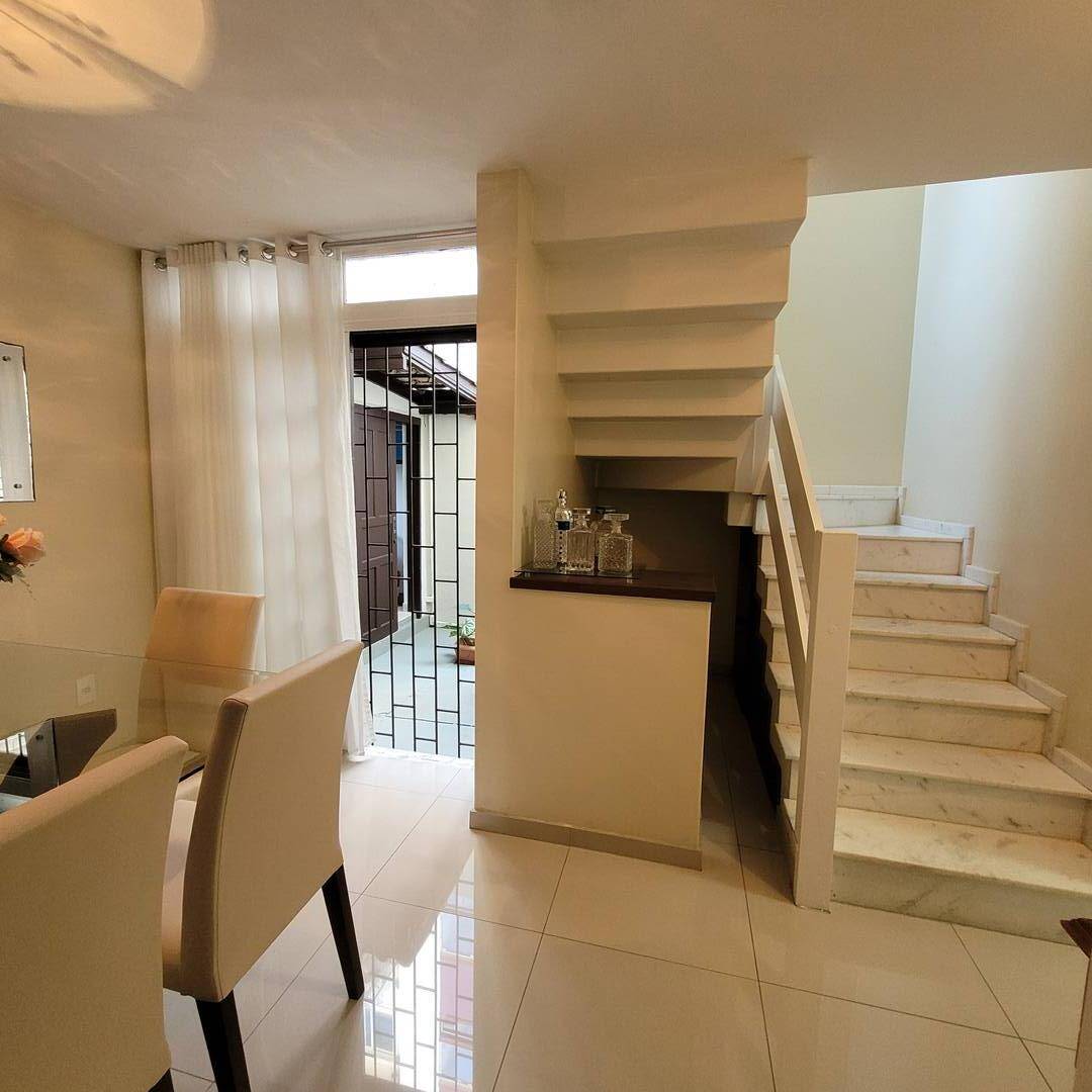 Casa à venda com 3 quartos, 200m² - Foto 5