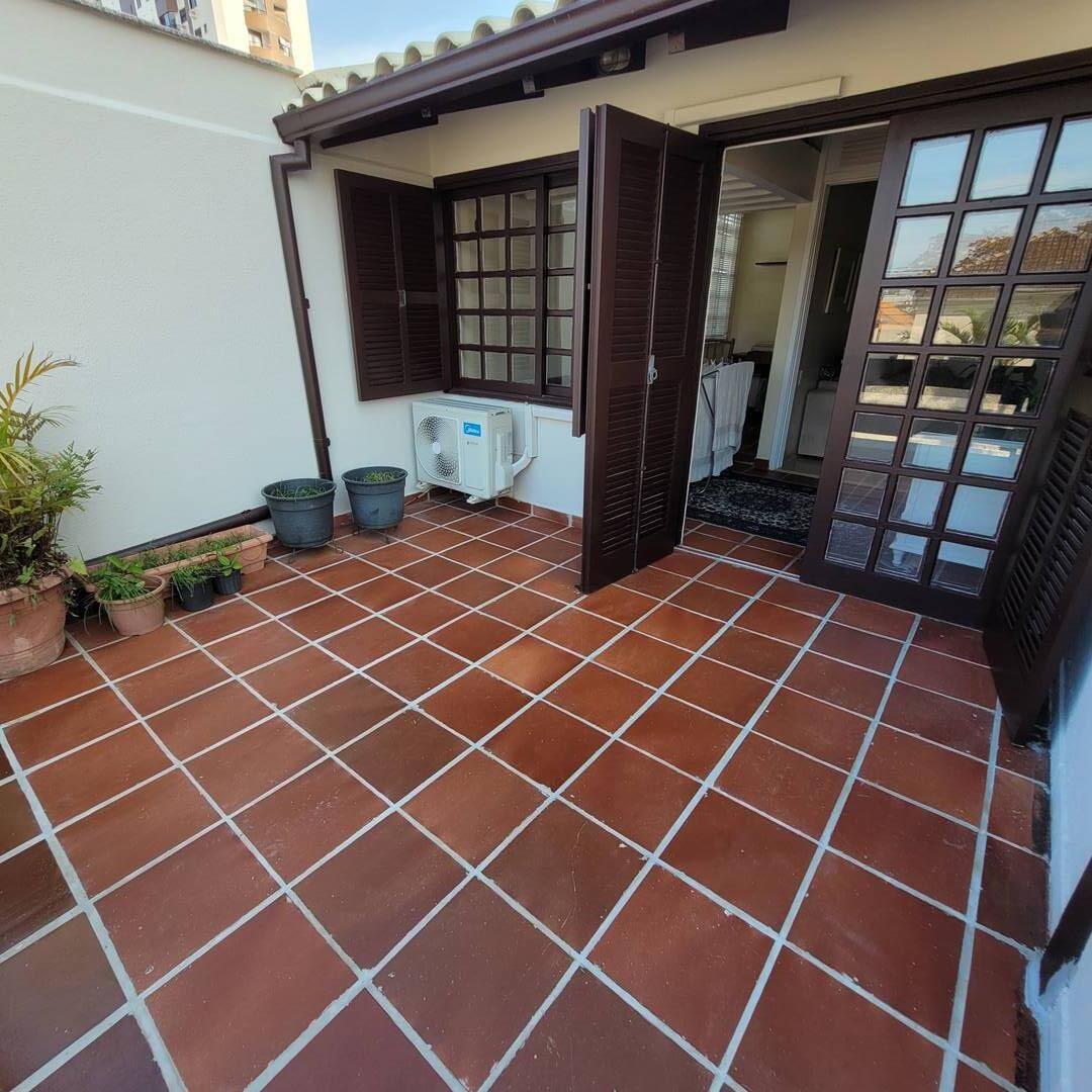 Casa à venda com 3 quartos, 200m² - Foto 41