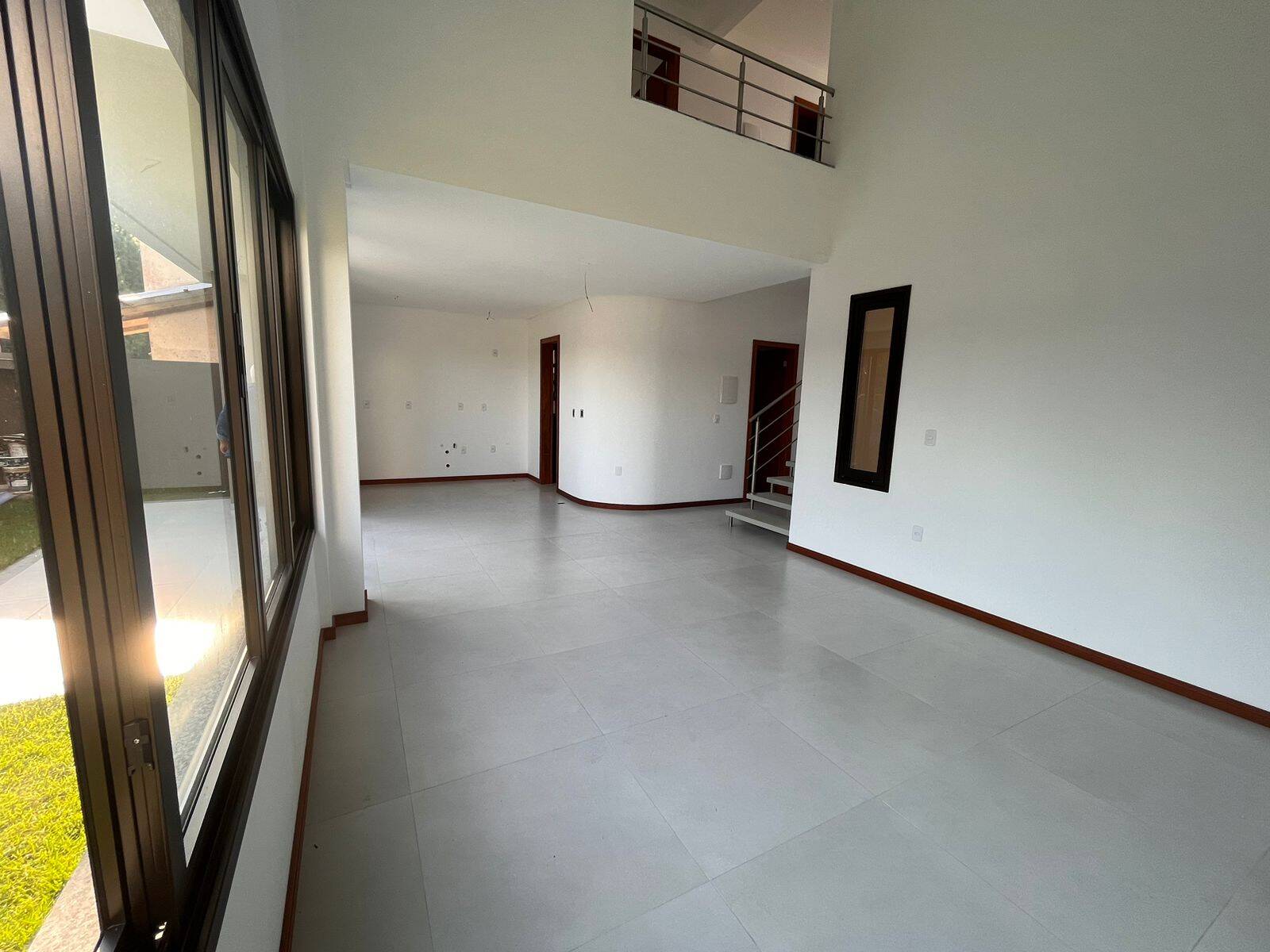 Casa à venda com 3 quartos, 166m² - Foto 3