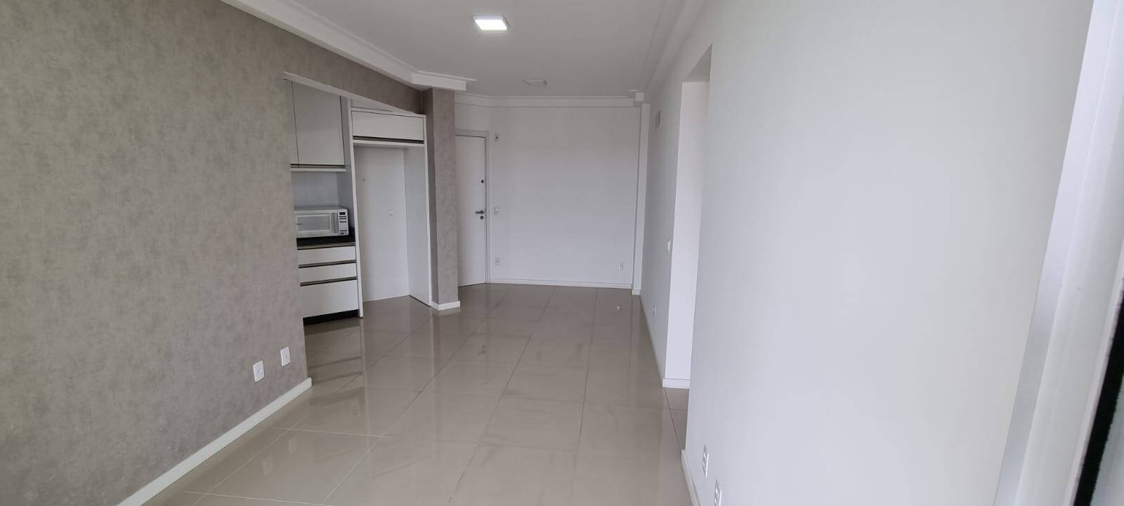 Apartamento à venda com 2 quartos, 83m² - Foto 5