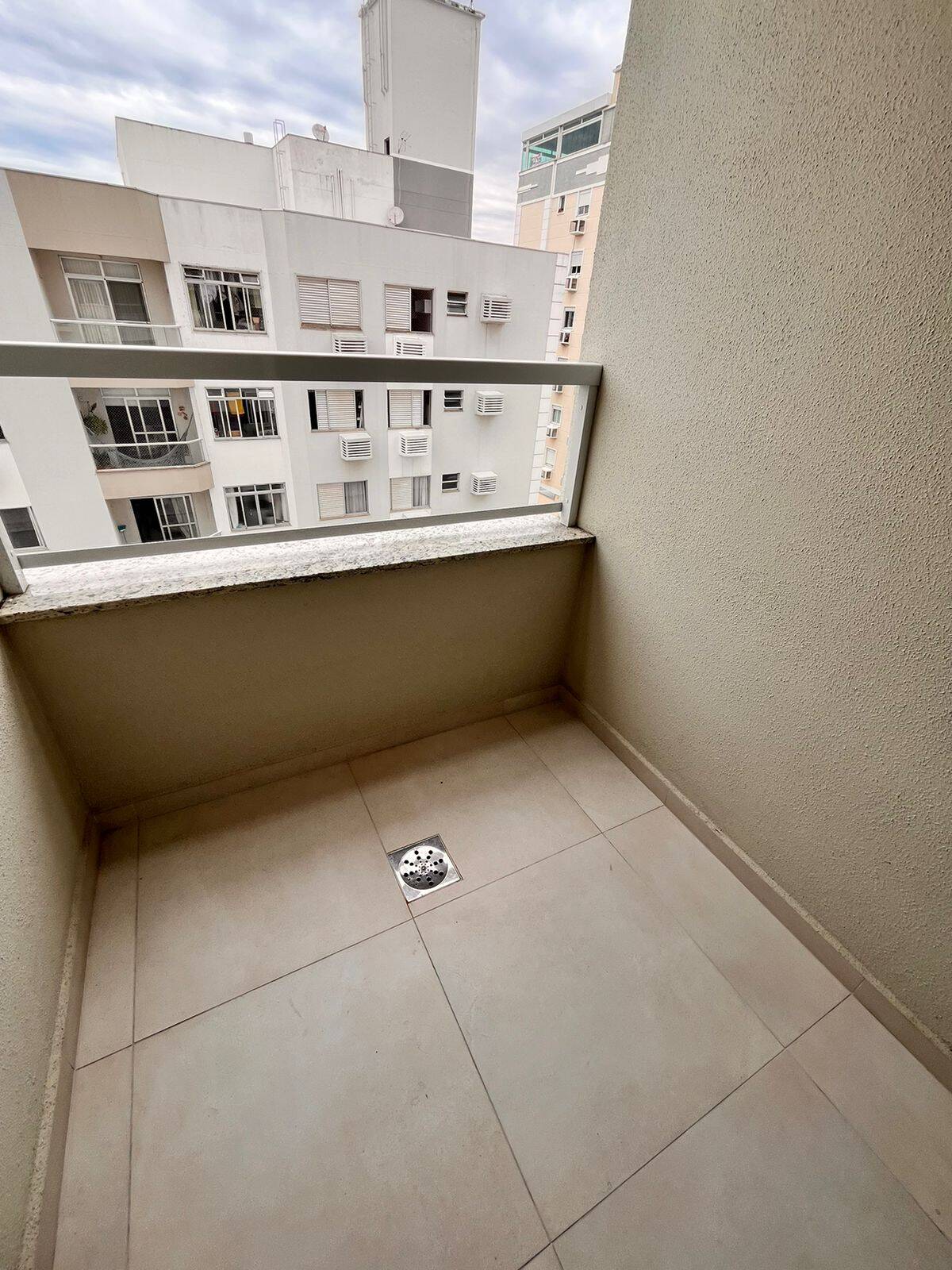 Apartamento à venda com 2 quartos, 68m² - Foto 23