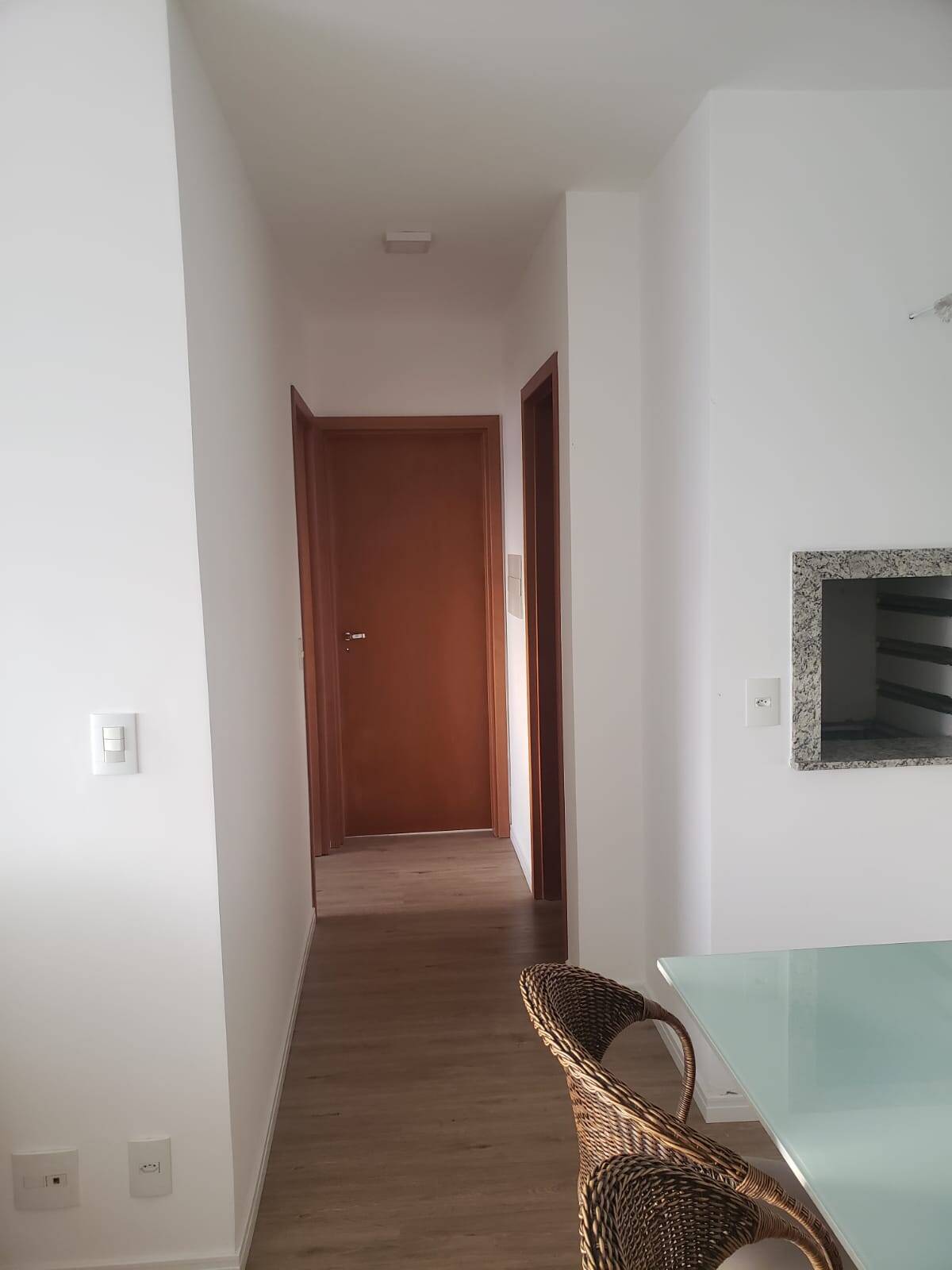 Apartamento à venda com 2 quartos, 75m² - Foto 10