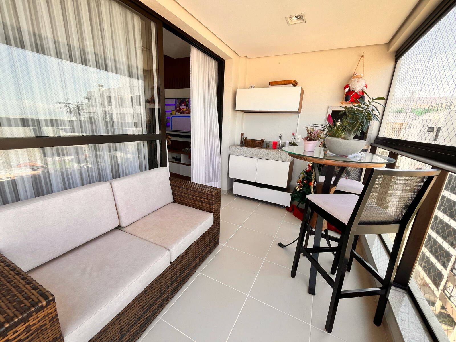 Apartamento à venda com 2 quartos, 75m² - Foto 12