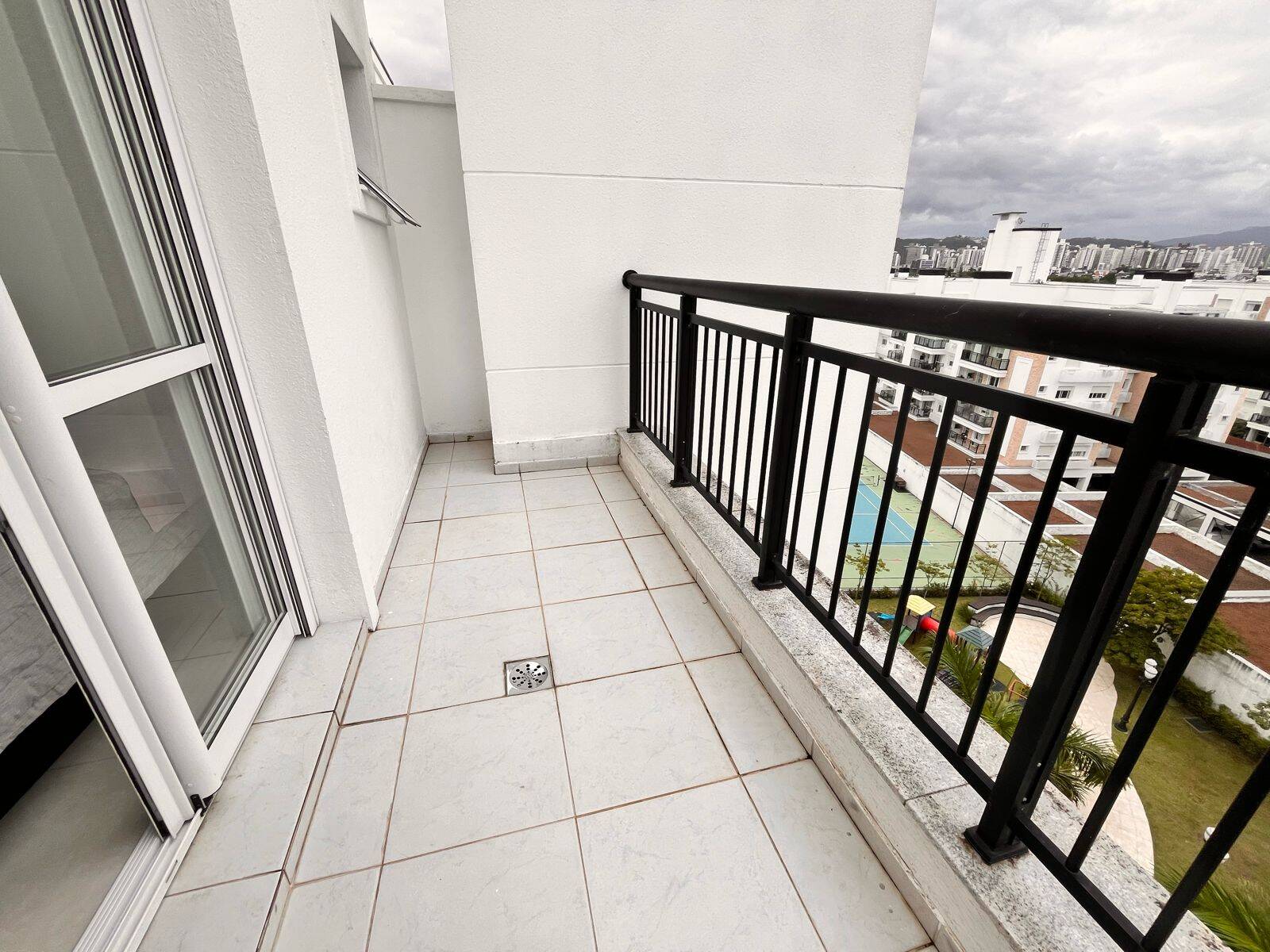 Apartamento à venda com 3 quartos, 173m² - Foto 17