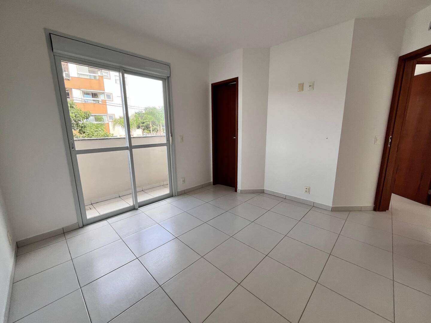 Apartamento à venda com 2 quartos, 65m² - Foto 9