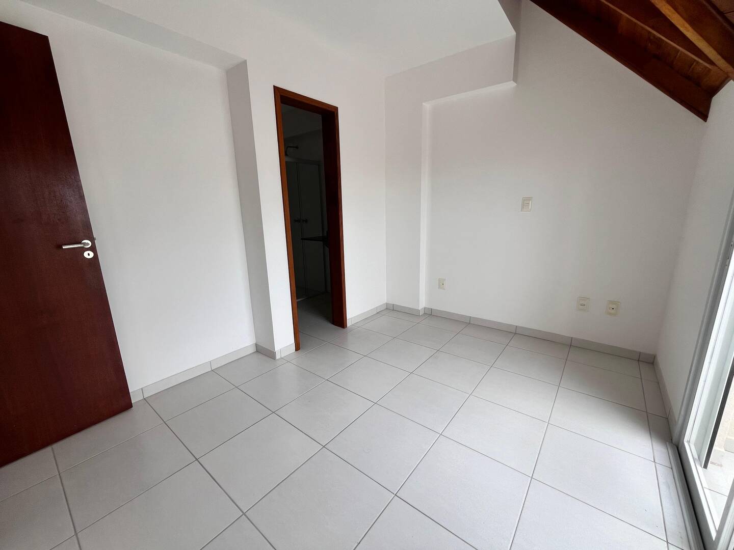 Apartamento à venda com 3 quartos, 99m² - Foto 16