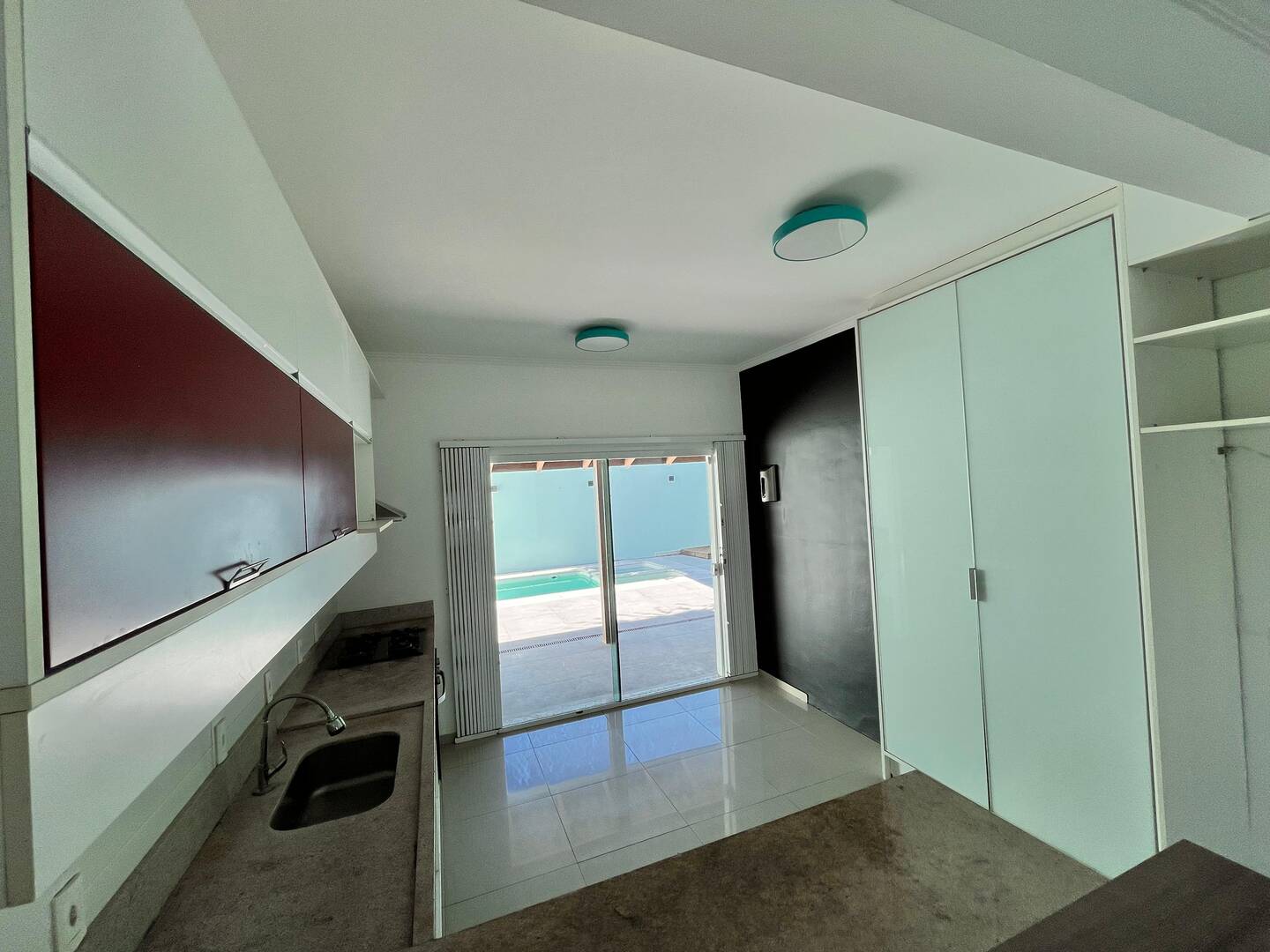 Casa à venda com 3 quartos, 144m² - Foto 11