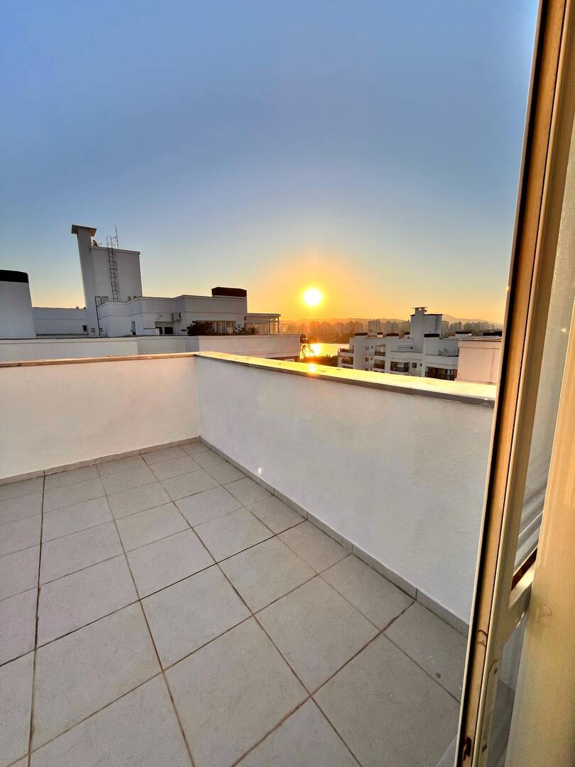 Apartamento para alugar com 3 quartos, 245m² - Foto 6