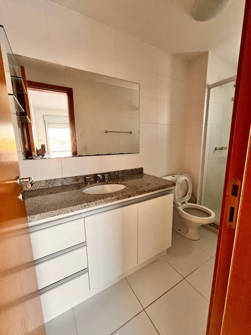 Apartamento para alugar com 3 quartos, 245m² - Foto 26