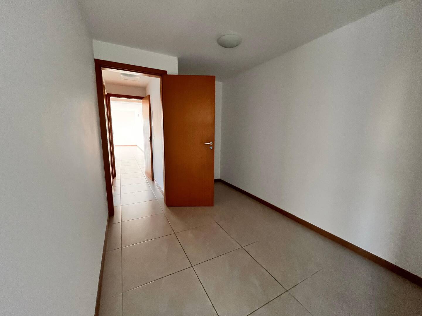 Apartamento para alugar com 3 quartos, 245m² - Foto 25