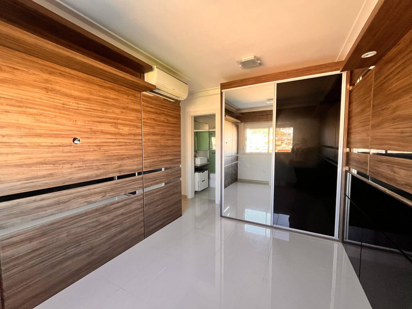 Apartamento à venda com 2 quartos, 68m² - Foto 13