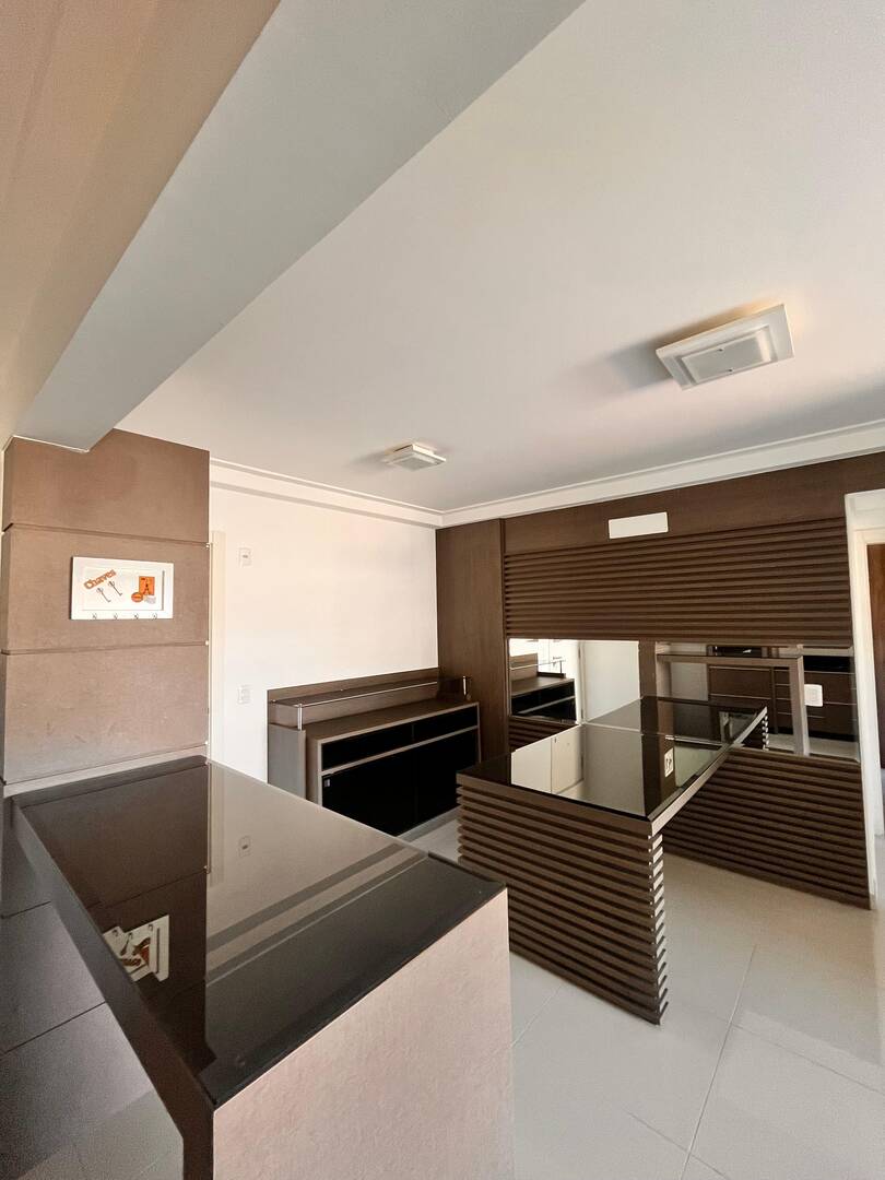 Apartamento à venda com 2 quartos, 68m² - Foto 5