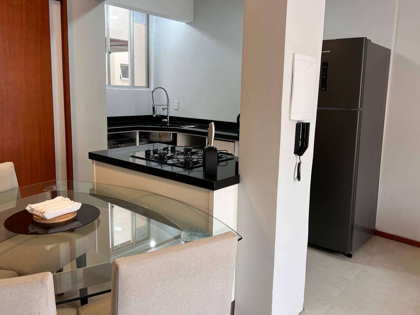 Apartamento à venda com 2 quartos, 76m² - Foto 3