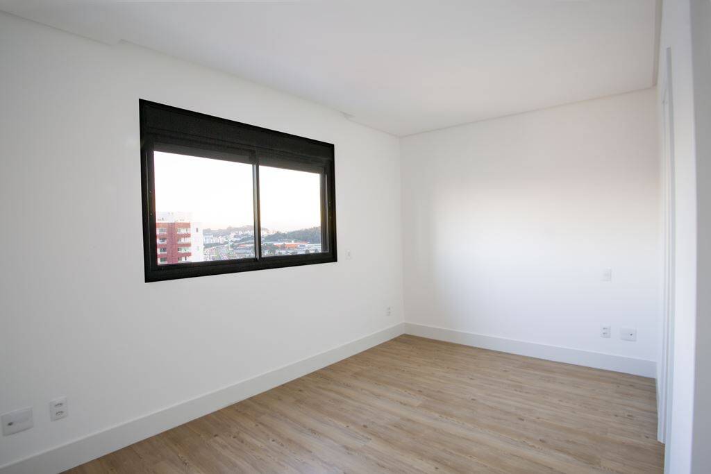 Apartamento à venda com 2 quartos, 72m² - Foto 4