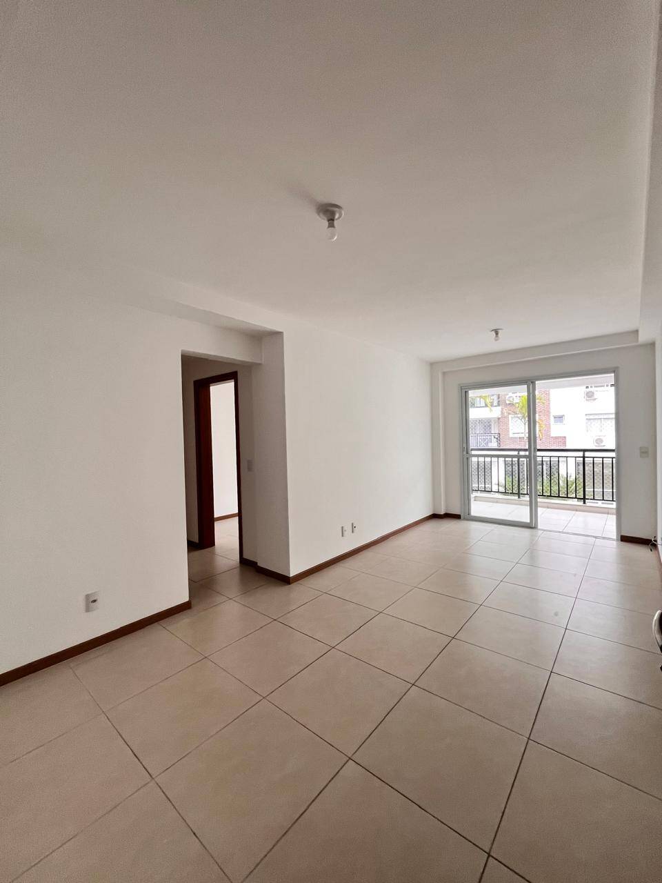 Apartamento à venda com 2 quartos, 80m² - Foto 53