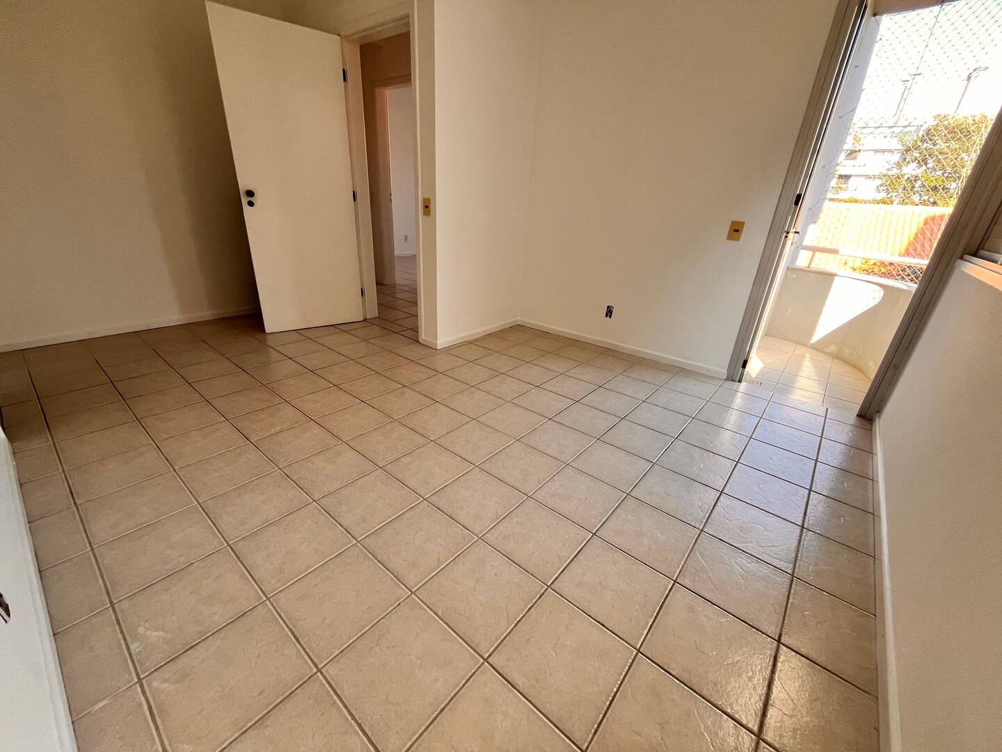 Apartamento à venda com 3 quartos, 90m² - Foto 10