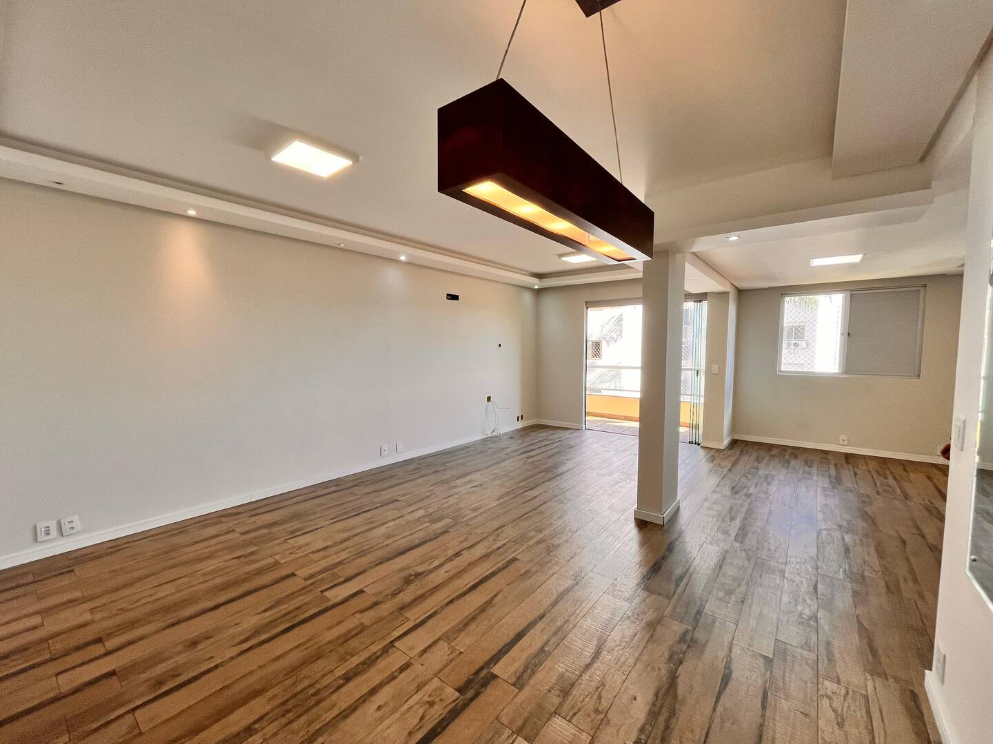 Apartamento à venda com 3 quartos, 109m² - Foto 4