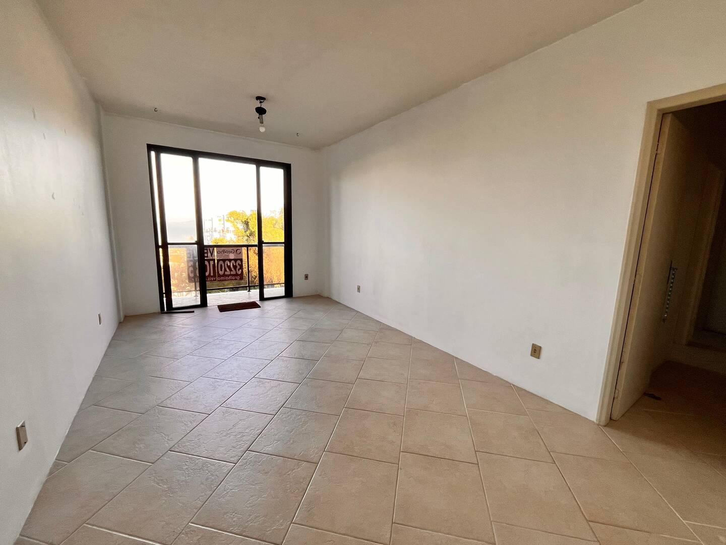 Apartamento à venda com 3 quartos, 98m² - Foto 4