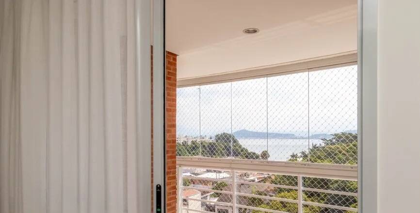 Apartamento à venda com 3 quartos, 91m² - Foto 4