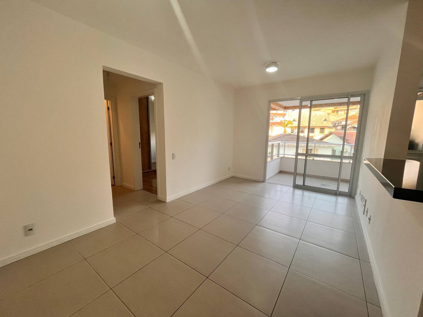 Apartamento à venda com 2 quartos, 69m² - Foto 6