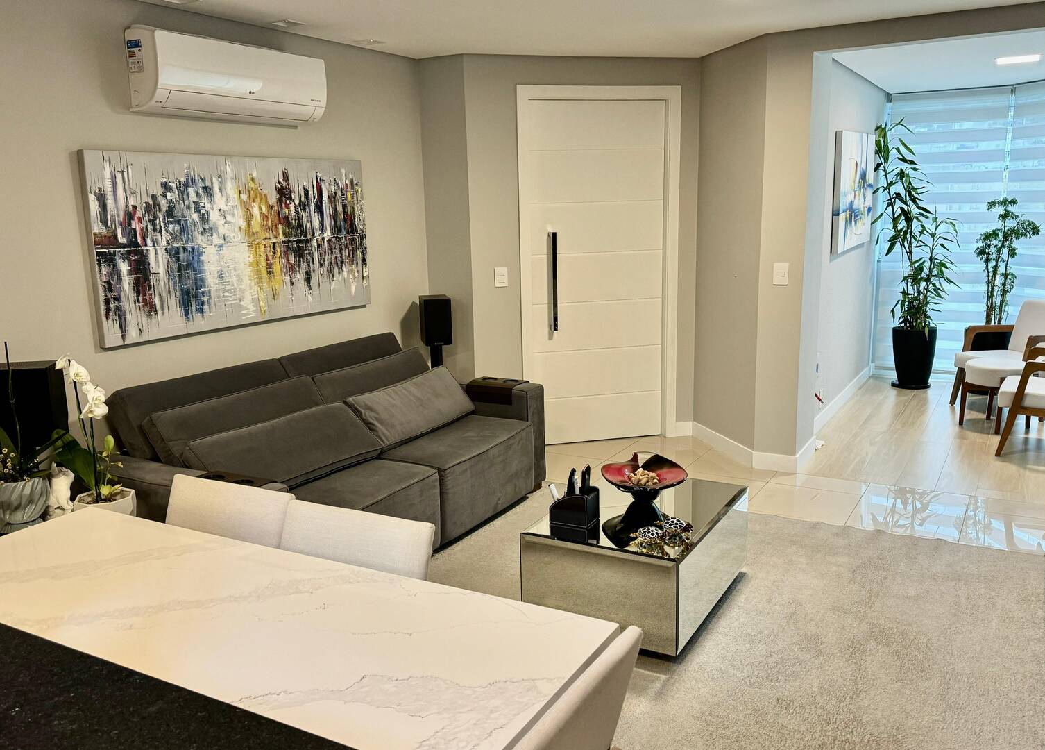 Apartamento à venda com 3 quartos, 137m² - Foto 9