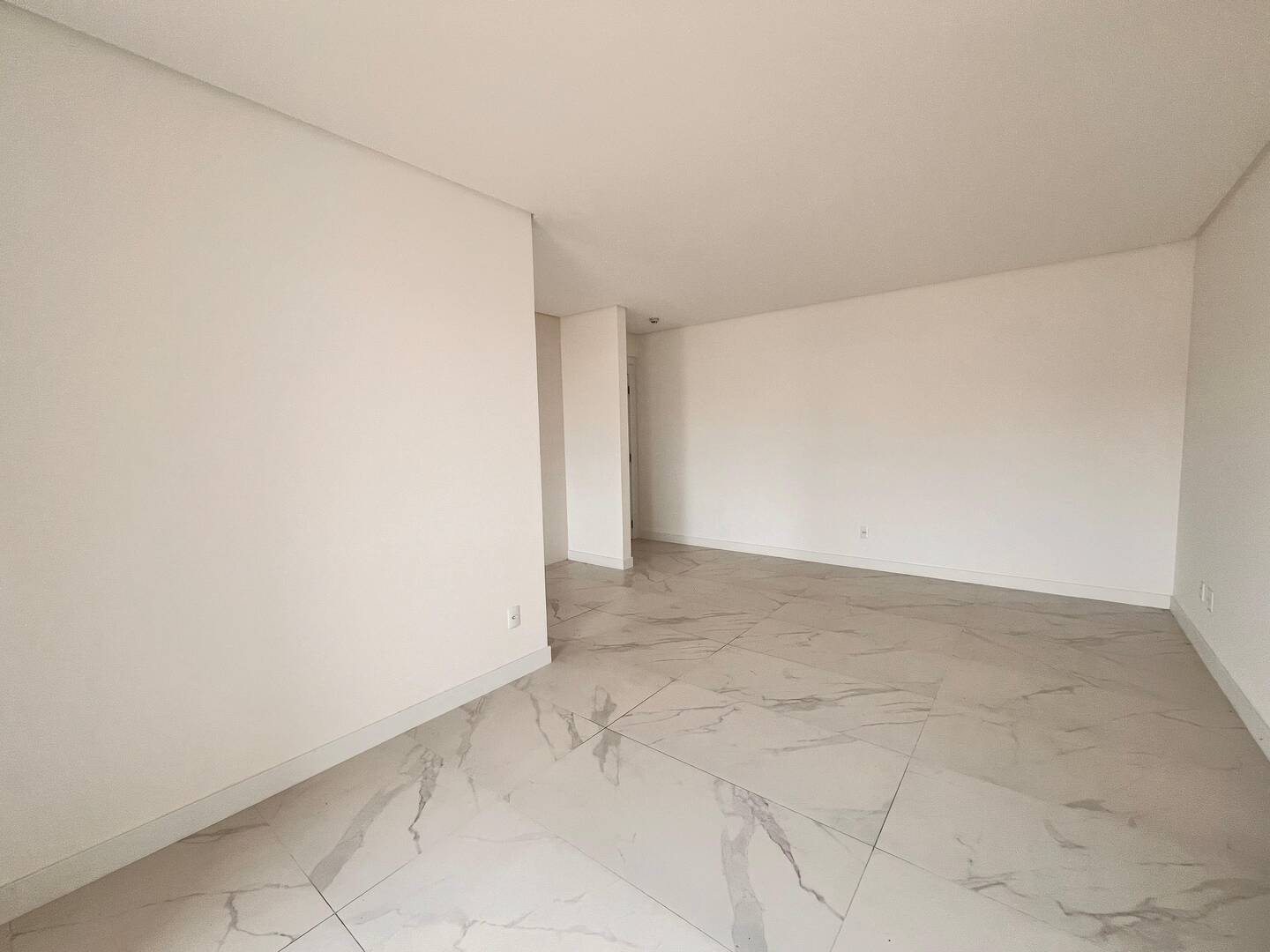 Apartamento à venda com 3 quartos, 126m² - Foto 6