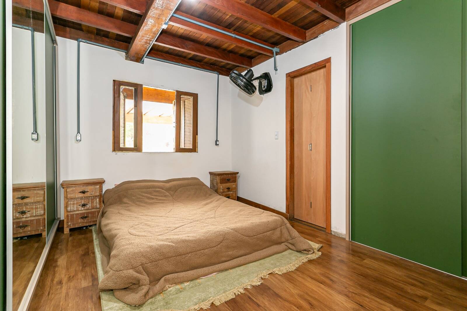 Casa à venda com 2 quartos, 170m² - Foto 4